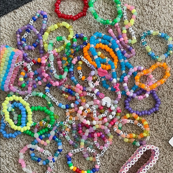Handmade Jewelry - 1 Custom Kandi Bracelet (SINGLE)– Personalized Rave Festival Jewelry Glow Beaded
